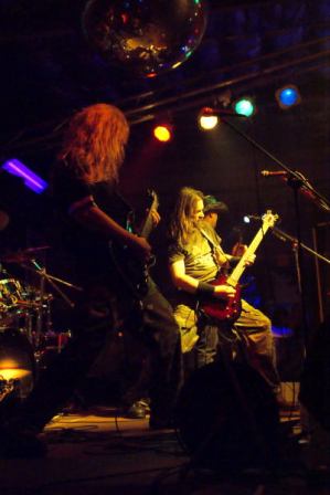 Thanks to Eva + Pascal for the pics!