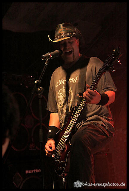 Thanks to JuLe for the pics!