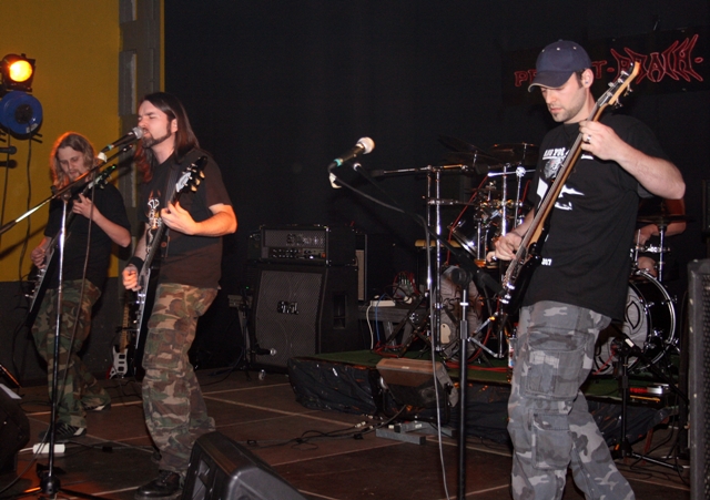 Thanks to Dirk F. for the pics!