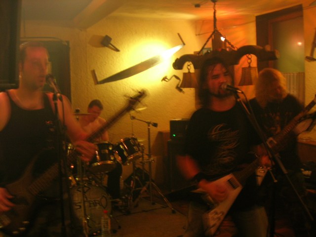 Thanks to Chrissi for the pics!